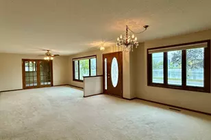 146 Washington Ave, Alden, MN 56009 - Photo 6