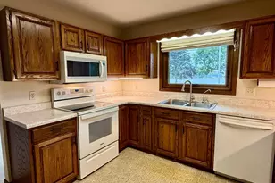 146 Washington Ave, Alden, MN 56009 - Photo 12