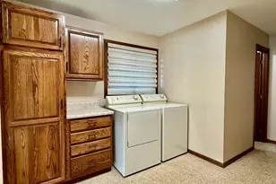 146 Washington Ave, Alden, MN 56009 - Photo 14