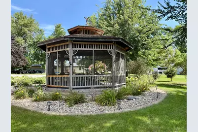146 Washington Avenue, Alden, MN 56009 - Photo 40