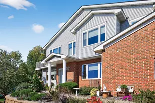 20023 Homestead Ct, Lakeville, MN 55044 - Photo 2