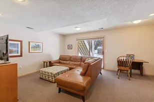 2605 Kennelly Pl, Burnsville, MN 55337 - Photo 32