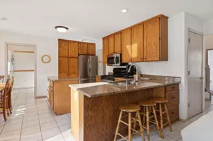 2605 Kennelly Pl, Burnsville, MN 55337 - Photo 14