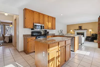 2605 Kennelly Place, Burnsville, MN 55337 - Photo 16