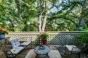 6831 Stonewood Ct, Eden Prairie, MN 55346 - Photo 4