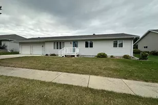 305 E Veterans Dr, Luverne, MN 56156 - Photo 24