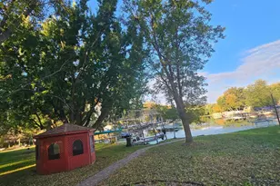 902 Marion St, Waterville, MN 56096 - Photo 10