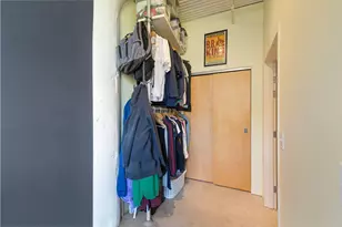 225 9th St E, Saint Paul, MN 55101 - Photo 20