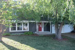 633 18th Ave SW, Rochester, MN 55902 - Photo 1