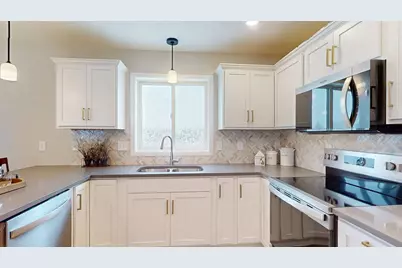 2206 Elk Run Drive SE, Pine Island, MN 55963 - Photo 18