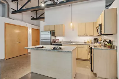 111 E Franklin Avenue #215, Minneapolis, MN 55404 - Photo 10