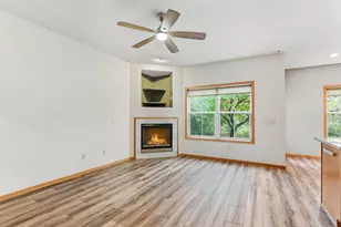 7558 6th St N, Oakdale, MN 55128 - Photo 6