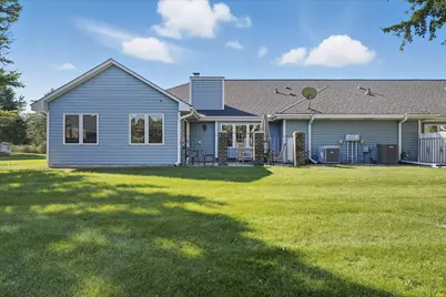 1121 Lois Court, Shoreview, MN 55126 - Photo 8