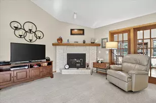 1121 Lois Ct, Shoreview, MN 55126 - Photo 18