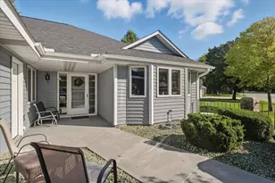 1121 Lois Ct, Shoreview, MN 55126 - Photo 6