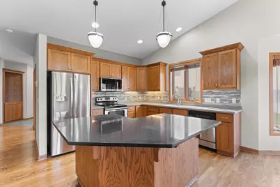 2535 Superior Lane NW, Rochester, MN 55901 - Photo 8