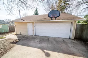 1228 4th St NE, Rochester, MN 55906 - Photo 40