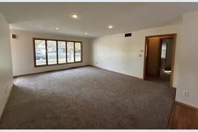 1123 Elmhurst Avenue, Luverne, MN 56156 - Photo 14