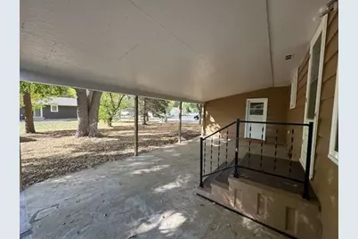 1123 Elmhurst Avenue, Luverne, MN 56156 - Photo 4