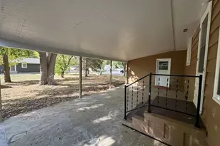 1123 Elmhurst Ave, Luverne, MN 56156 - Photo 4