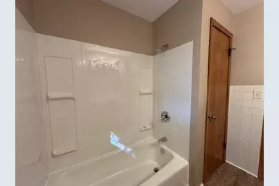 1123 Elmhurst Avenue, Luverne, MN 56156 - Photo 16