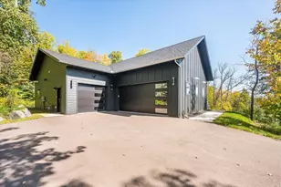 1919 Middle Ln, Duluth, MN 55811 - Photo 16