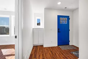 2604 Golden Valley Rd, Minneapolis, MN 55411 - Photo 26