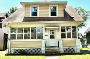 934 Central Ave W, Saint Paul, MN 55104 - Photo 1