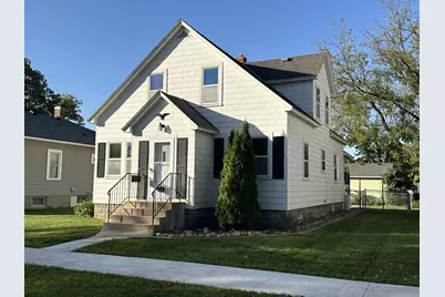 512 Page Avenue, North Mankato, MN 56003 - Photo 1