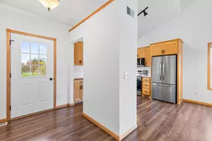 140 Stallion Ln, Lino Lakes, MN 55014 - Photo 4