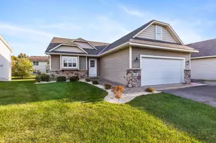 140 Stallion Ln, Lino Lakes, MN 55014 - Photo 16