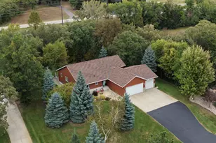 122 Ridge Rd, New London, MN 56273 - Photo 1
