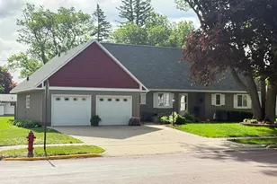 234 N 2nd Ave E, Truman, MN 56088 - Photo 1