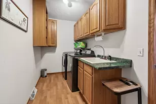 110102 Arboretum Way, Chaska, MN 55318 - Photo 14