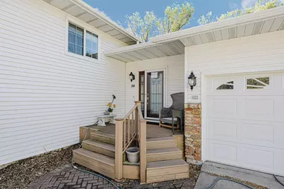 2202 15th Avenue S, Fargo,  58103 - Photo 4