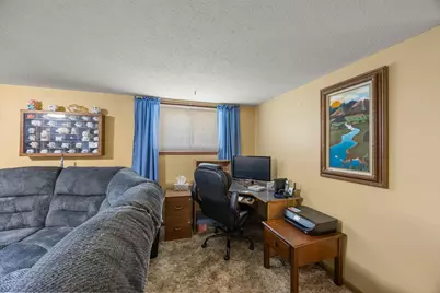 326 Larson Street SW, Hutchinson, MN 55350 - Photo 30