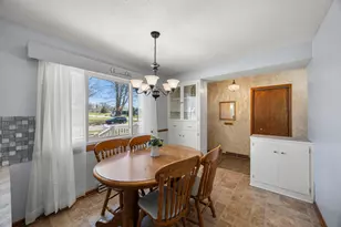 326 Larson St SW, Hutchinson, MN 55350 - Photo 8