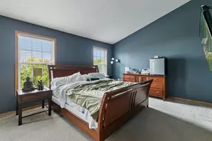 1551 Coneflower Ln, Shakopee, MN 55379 - Photo 8