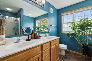 1551 Coneflower Ln, Shakopee, MN 55379 - Photo 10