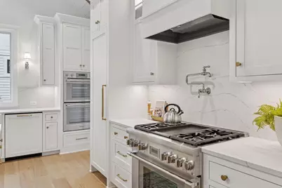 638 Gardner Street, Wayzata, MN 55391 - Photo 12