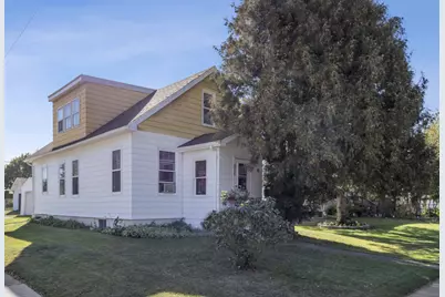 311 1st Avenue SE, Dilworth, MN 56529 - Photo 2