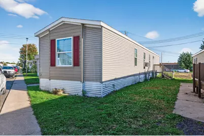 1010 NE North Circle NE, Fridley, MN 55432 - Photo 2