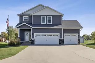 117 5th Ave W, Sabin, MN 56580 - Photo 1