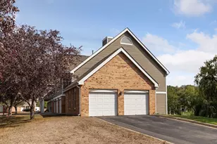 5998 Chasewood Pkwy, Minnetonka, MN 55343 - Photo 6