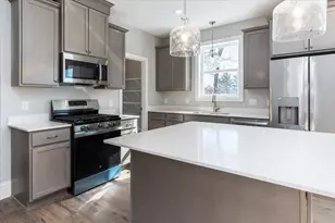 7830 Adler Trl, Inver Grove Heights, MN 55077 - Photo 6