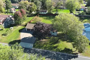 807 Central Ave S, New Prague, MN 56071 - Photo 1