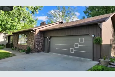 207 2nd Street NW, Freeport, MN 56331 - Photo 2