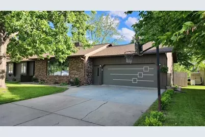 207 2nd Street NW, Freeport, MN 56331 - Photo 2