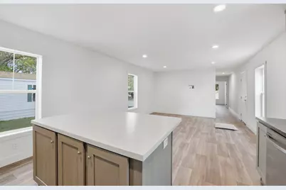 378 Hillcrest Circle, Clarks Grove, MN 56016 - Photo 8