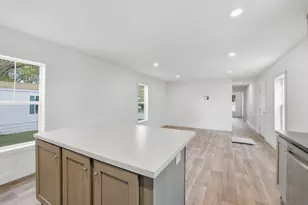 378 Hillcrest Cir, Clarks Grove, MN 56016 - Photo 8